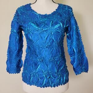 Origami Magic Scarf OS Pullover Textured Stretch Scoop Neck 3/4 Sleeve Blouse